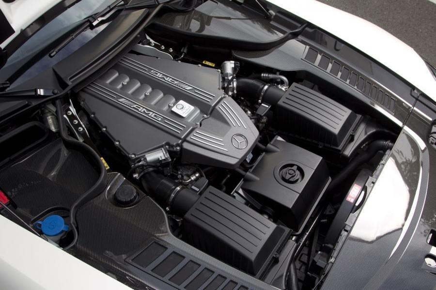  Mercedes-Benz SLS AMG GT 2013 года  (фото 86 из 110)
